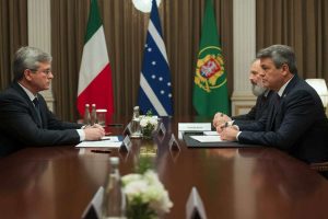 Il Cremlino risponde a Trump: le scelte di Putin mirano alla sicurezza della Russia