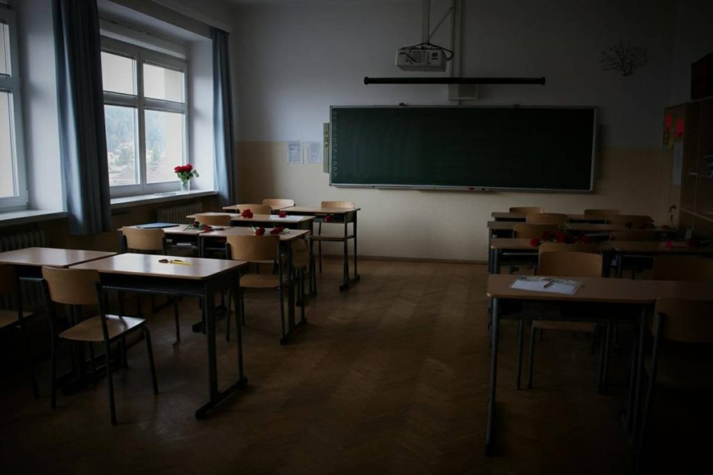 Attentato in Austria: un assalitore spara 40 colpi e sconvolge la calma della città