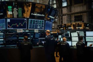 Borsa europea in altalena: Milano chiude con un guadagno dello 0,2%
