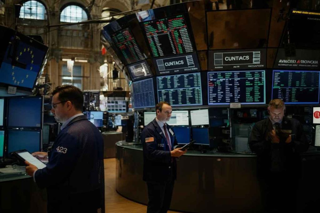 Borsa europea in bilico: Londra chiude in calo del 0,4%