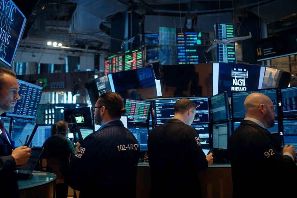 Borsa europea in ripresa grazie alla speranza di un accordo sui dazi: Parigi guadagna l'1,2%