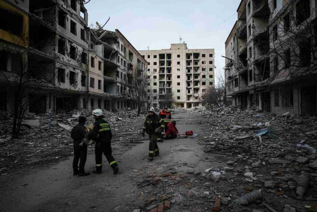 Kharkiv sotto attacco: due morti e 28 feriti nei raid russi