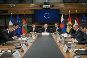 Mattarella avverte: l'Europa deve agire o saranno altri a prendere decisioni cruciali
