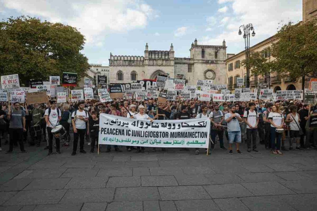 Oltre 300 mila persone in piazza: un corteo per Gaza che fa rumore