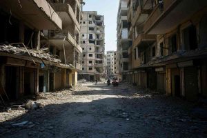 Raid israeliani a Gaza: 16 vittime in un giorno tragico