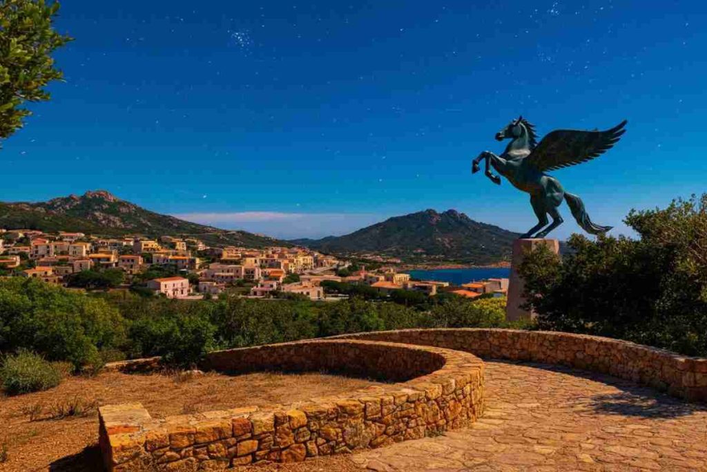 Scopri il magico angolo della Sardegna dove i cavalli volano e altre meraviglie