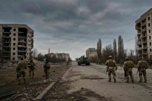 Tensione alle porte di Sumy: 50mila soldati russi in posizione strategica