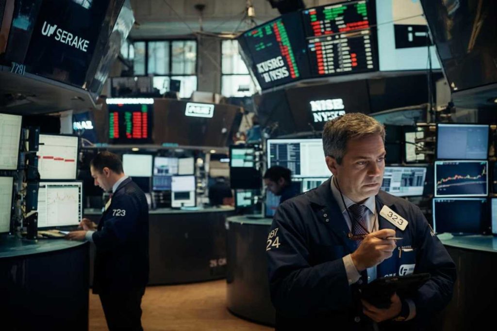 Borsa europea in apertura debole: l'attesa per i dazi dopo la Fed
