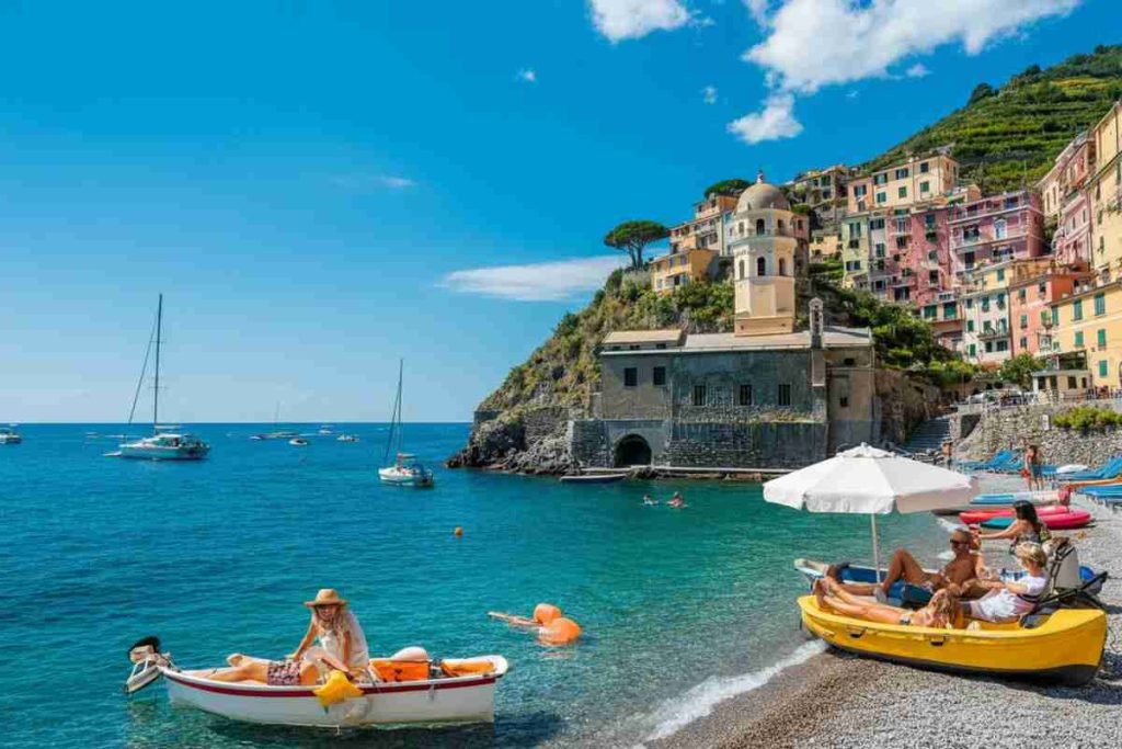 Estate: 30,5 milioni di italiani in viaggio, la maggior parte resta nel Bel Paese