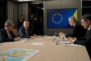Foti: le sanzioni Ue sono un passo avanti, Mosca deve impegnarsi nei negoziati