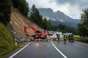 Frana nel Cadore: Cortina isolata e sfide per l'accesso