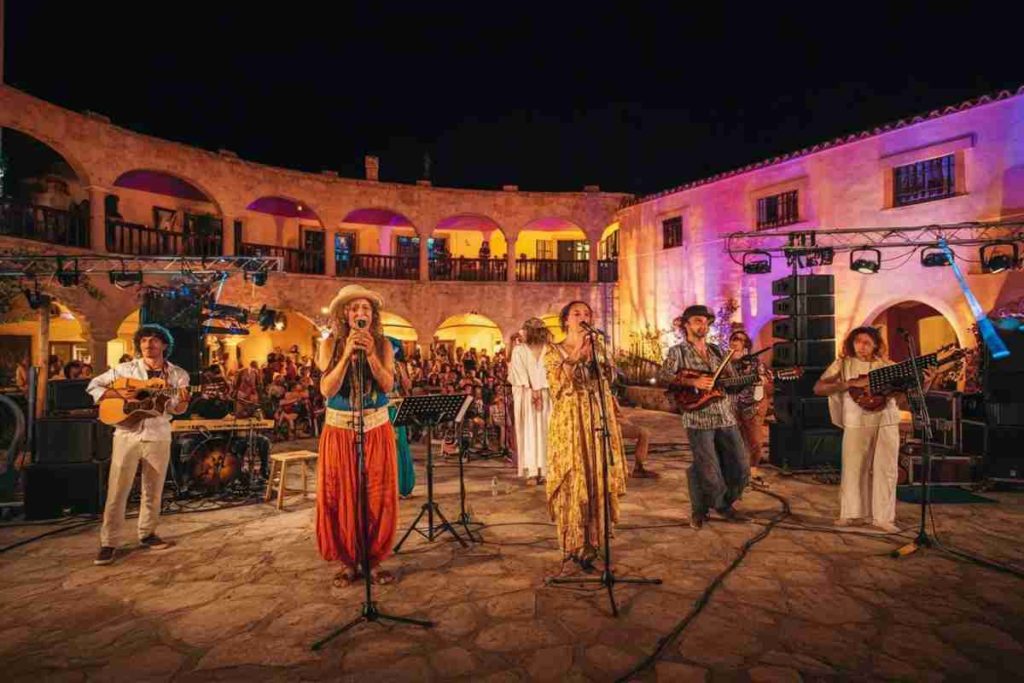 Gli Addict Ameba infiammano il Festival di Hammamet per l'Italia