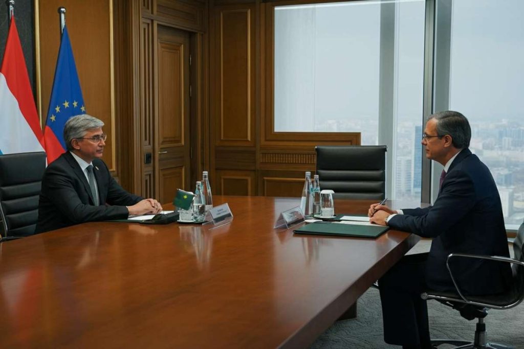 Incontro strategico tra il segretario di Stato Rubio e il ministro Wang in Malesia
