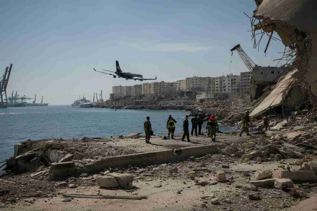Missile russo colpisce il porto di Odessa: due vittime nel tragico attacco
