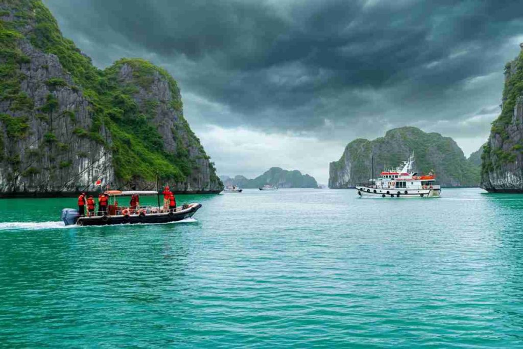 Naufragio in Vietnam: il bilancio sale a 34 vittime