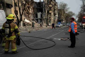 Rilevatori in azione a Roma dopo l'esplosione: cosa cercare nei residui di gas