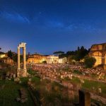 Scoprire la storia nei parchi archeologici sotto un cielo stellato