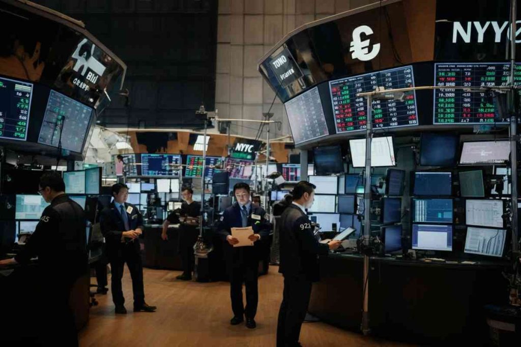 Tokyo inizia la giornata in rosso: borsa in calo dello 0,34%