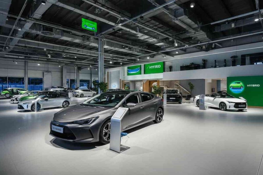 Toyota conquista il podio: sesto anno consecutivo di vendite globali da record