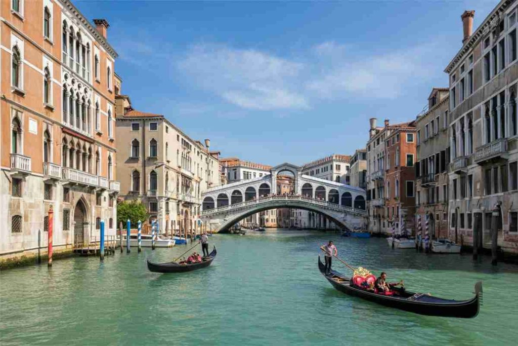 Zaia propone di valorizzare le peculiarità di Venezia nel dialogo con Roma Capitale