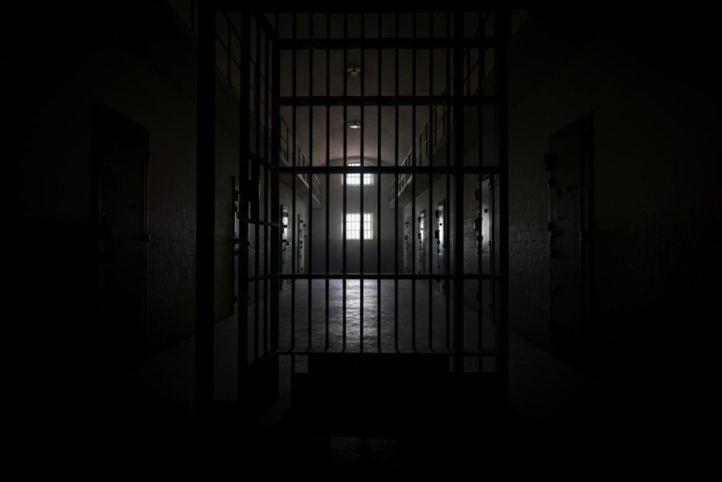 Nuove rivelazioni sul suicidio in carcere del killer di Sara: 7 indagati sotto inchiesta