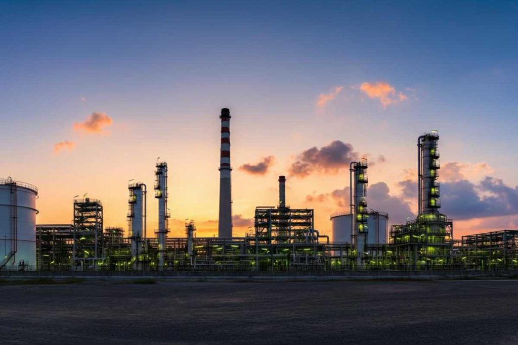 Petrolio in equilibrio all'apertura: guadagni che si consolidano