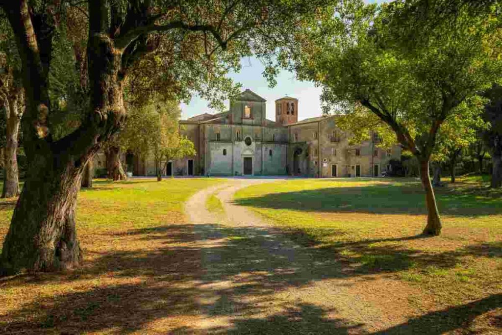 Un viaggio affascinante: dal Monastero di Padula alle Grancie attraverso tre regioni
