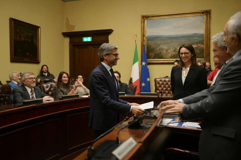Acquaroli conquista la riconferma: il futuro delle Marche si scrive oggi