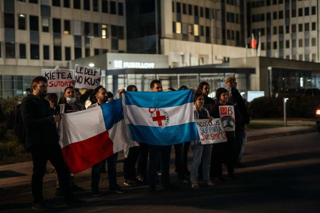 Bolsonaro esce dai domiciliari per ricevere cure in ospedale