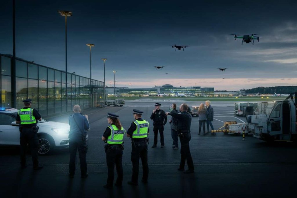 Danimarca: droni avvistati in quattro nuovi aeroporti, cresce l'allerta