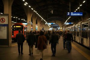 Disagi nei trasporti: scioperi di treni, bus e navi fino a novembre