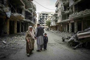 Gaza: 99 vittime negli attacchi israeliani di ieri, un bilancio drammatico