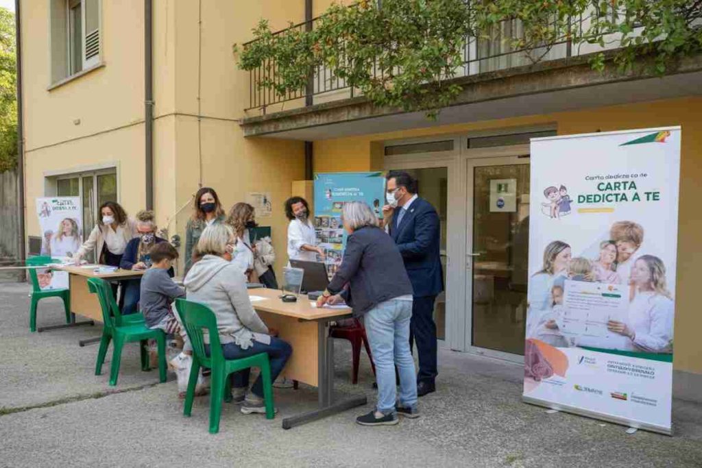 Inps lancia le social card: ecco come attivarle da domani