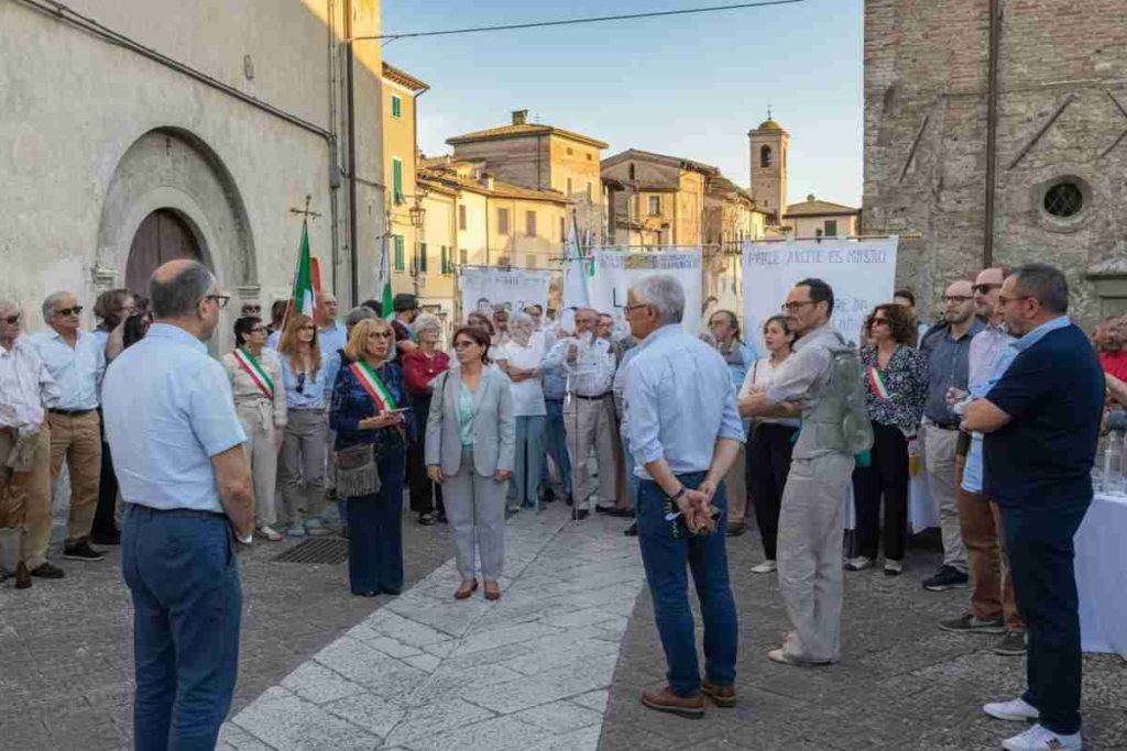 Tajani celebra il successo di FI: il centrodestra trionfa nelle Marche