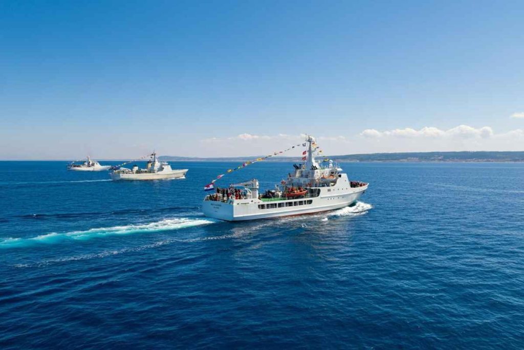 Tajani chiede a Israele di proteggere i passeggeri della Flotilla dopo gli attacchi