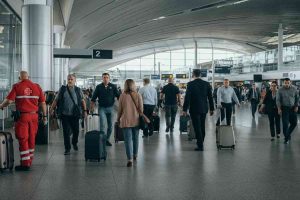 Terminal di Heathrow evacuato per un'emergenza di materiali pericolosi