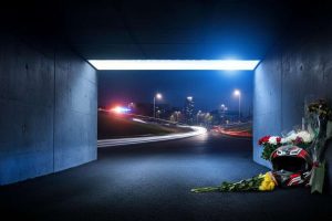 Tragedia su due ruote: festeggiamenti di compleanno si trasformano in lutto