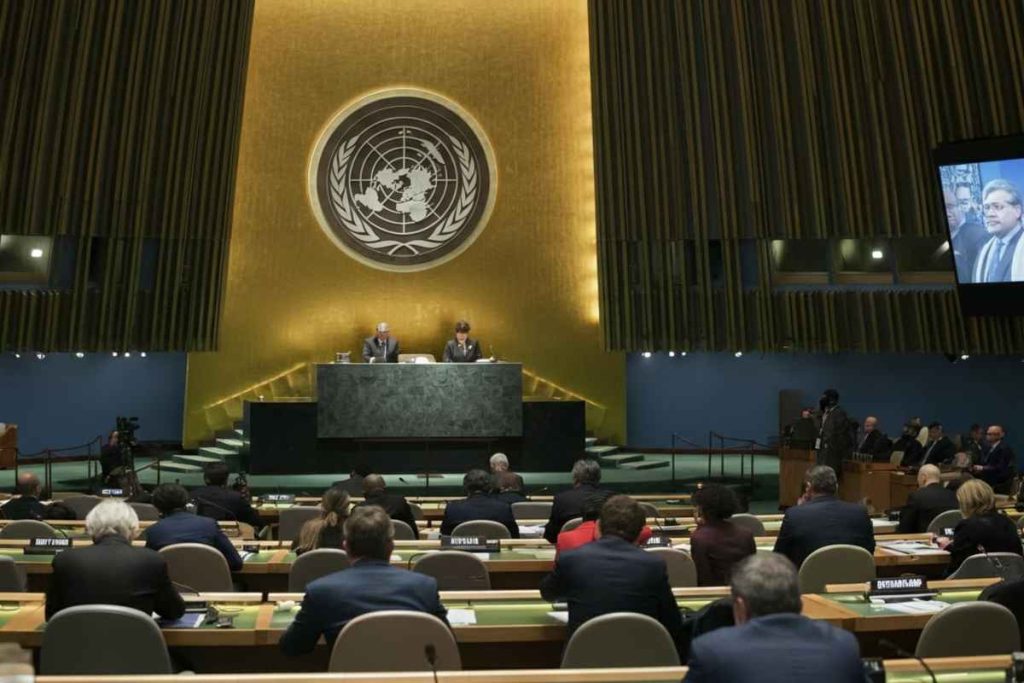 Usa valutano un divieto di shopping per i diplomatici iraniani a New York
