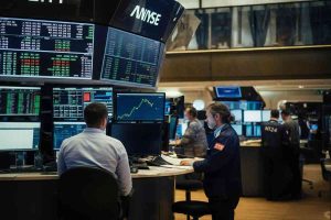 Borsa europea in avvio lento, Londra segna un -0,2%