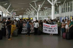 Flotilla: l'arrivo a Barcellona di membri del CUP e attivisti in un evento storico