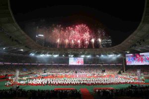 Kim prevede un futuro splendente per la Corea del Nord: il sogno di un paradiso socialista ricco