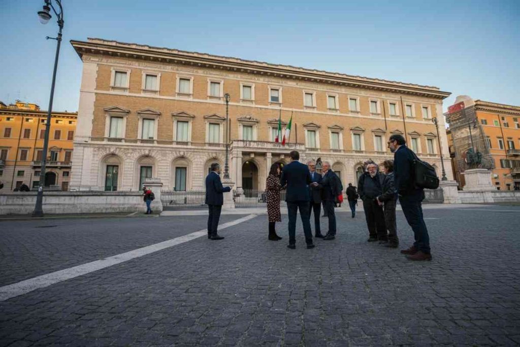 Meloni: il nostro governo è il terzo più longevo, continuiamo con determinazione