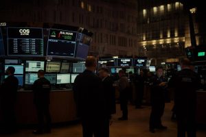 Milano resiste con un guadagno dello 0,3%: Stellantis tenta il rimbalzo