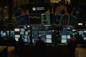 Petrolio a New York: impennata a 61,48 dollari sorprende il mercato