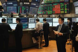 Tokyo inizia la giornata con un calo: cosa aspettarsi dal mercato?