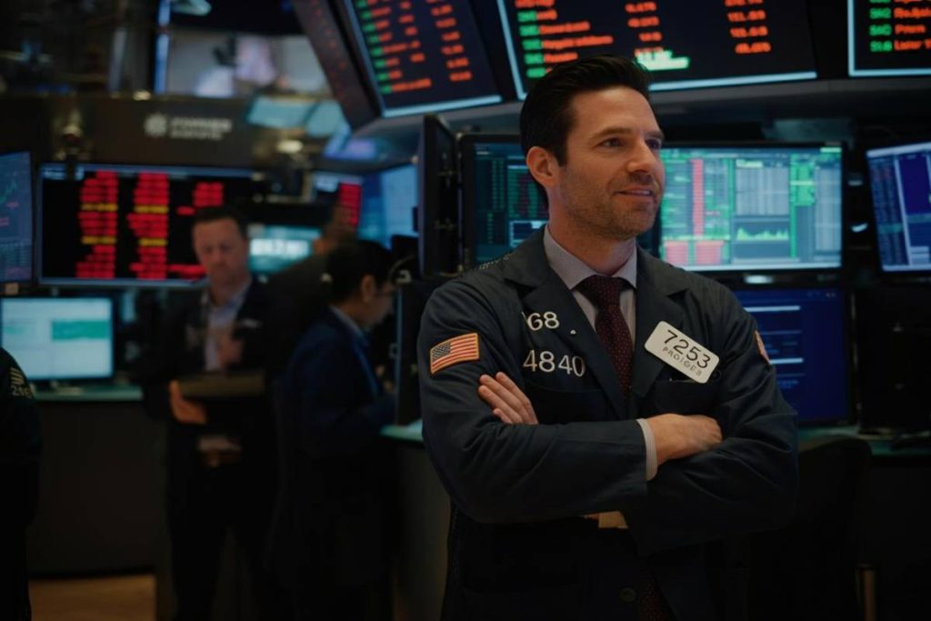 Wall Street inizia la giornata con slancio: Dj e Nasdaq in crescita