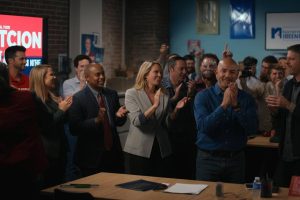 Decaro celebra un trionfo elettorale senza precedenti