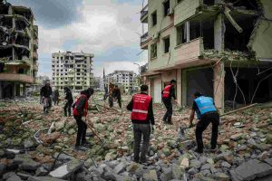 Gaza in crisi: 4 morti in 24 ore, il bilancio sale a 240 da inizio tregua