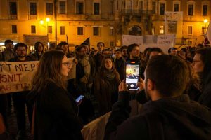 Il filo nero che unisce il governo attuale alla dittatura del passato