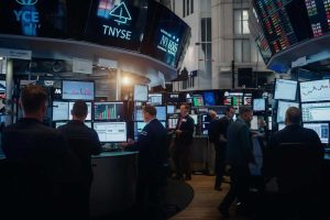 Milano vola ai massimi storici dal 2001: Ftse Mib in crescita del 1,24%